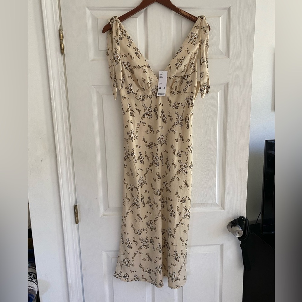 New Urban Outfitters dress